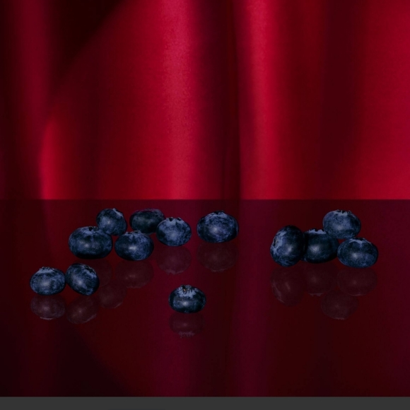 ESCADA SHOW ME LOVE Eau de Parfum for women Limited Edition. 3.3 oz - Picture 10 of 14